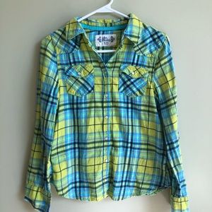 Long sleeve plaid flannel shirt